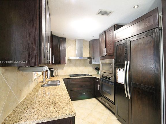 5th image of 1665 NE 158th St