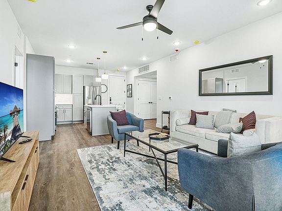 3rd image of 6774 Ash St #101
