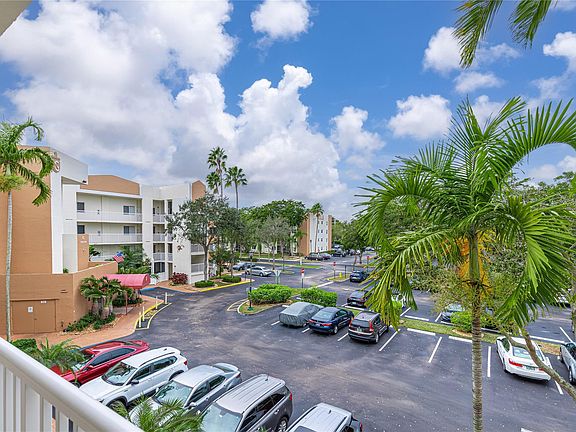 5th image of 7770 Trent Drive #302