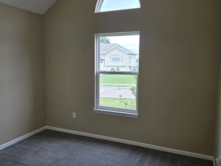 1216 Cypress Ct — Photo 12