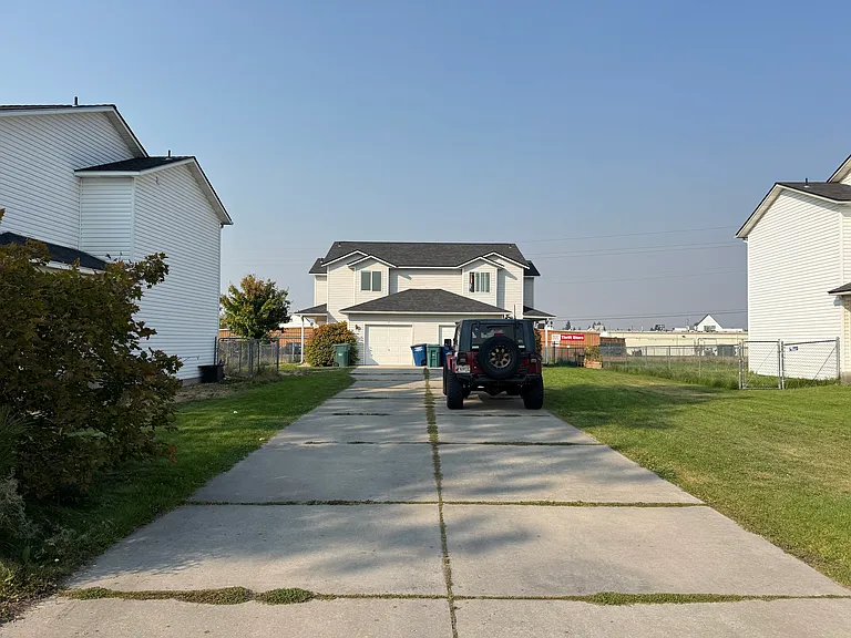 1603 E Coeur D Alene Ave #A — Photo 3