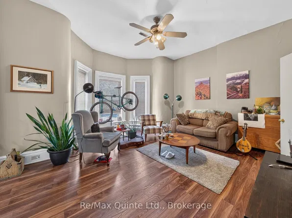 205 Charles St #3, Belleville, ON K8N 3M3