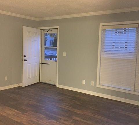 3rd image of 1328 Hibbard Dr APT B