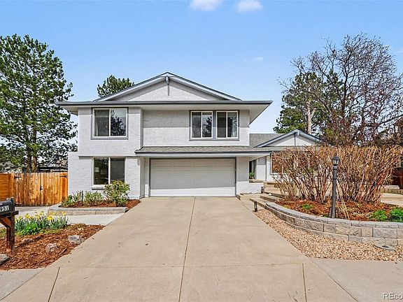 3rd image of 9951 Yates Street