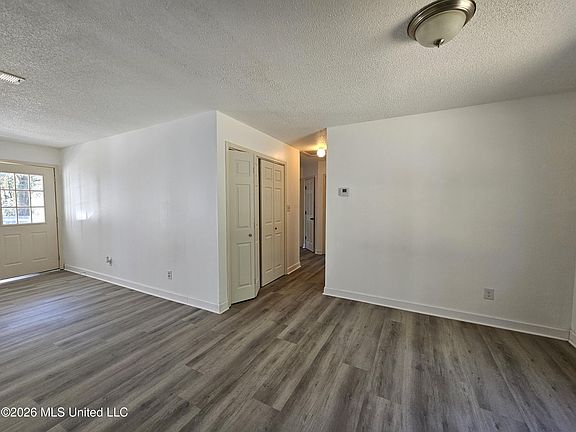 5th image of 6141 Church Rd
