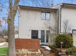 312 Samoa Ct, Iowa City, IA 52246
