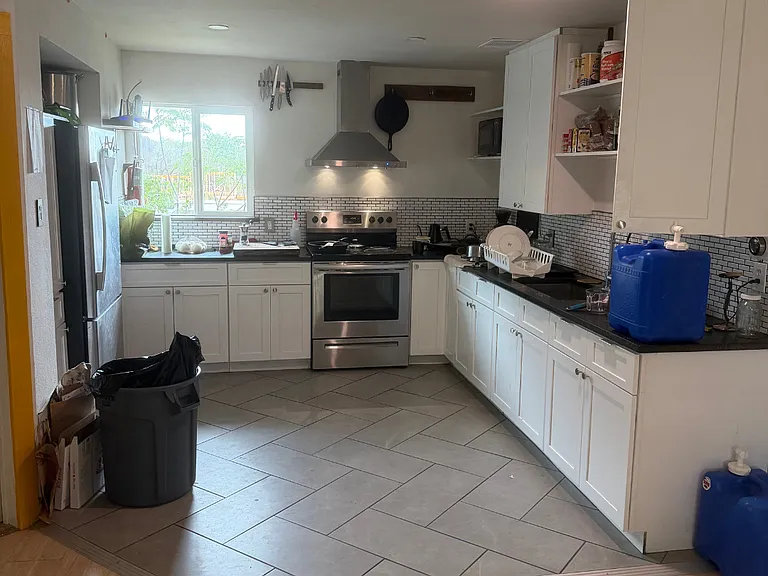 1603 Deloney St #A — Photo 3
