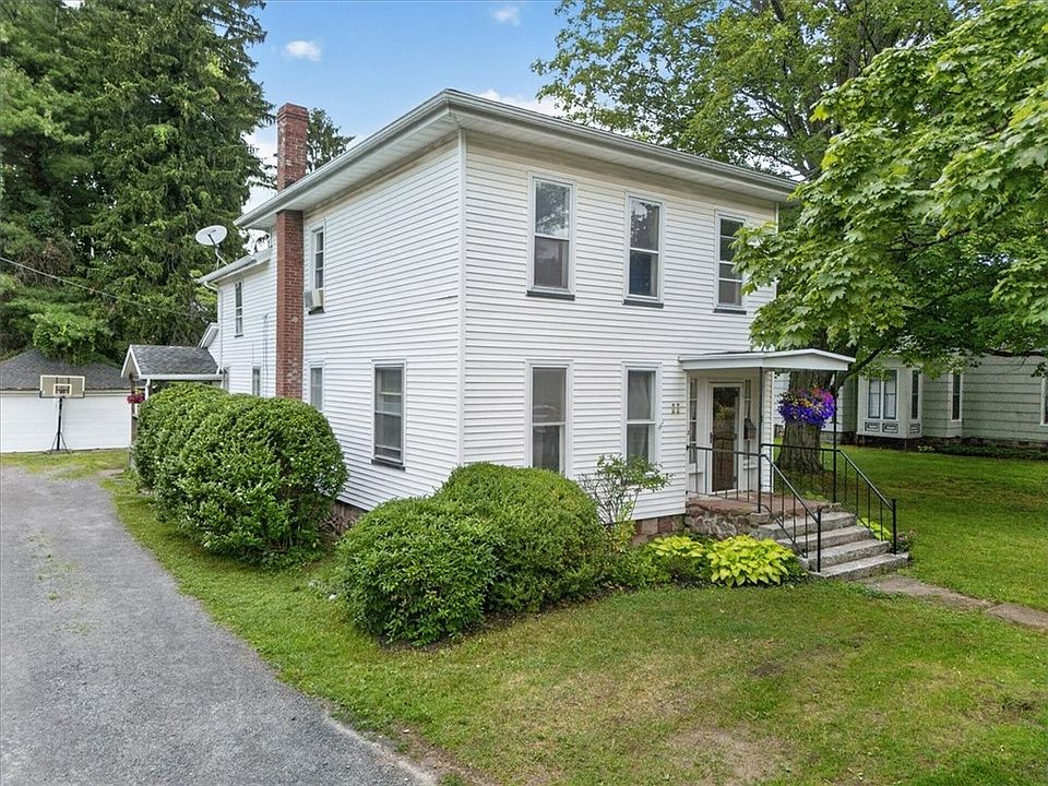 1st image of 18 Smith St