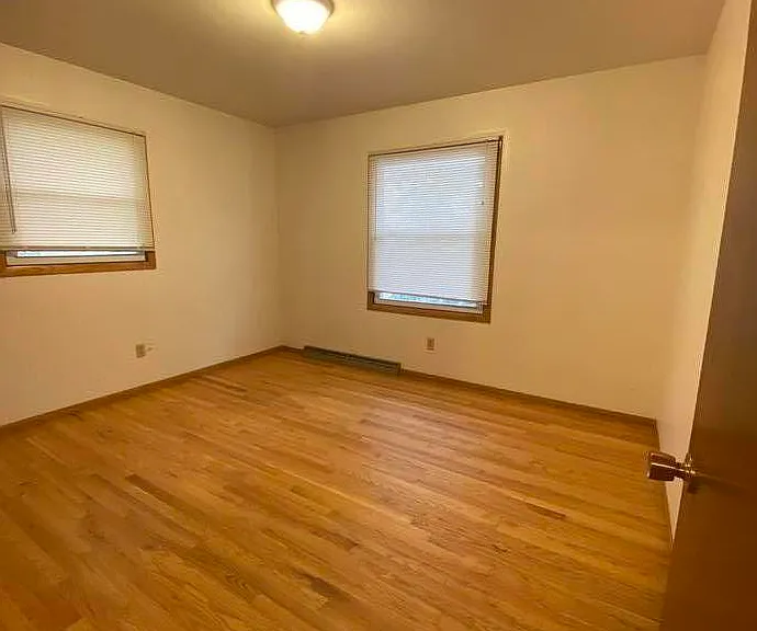 4327 W Howard Ave — Photo 10