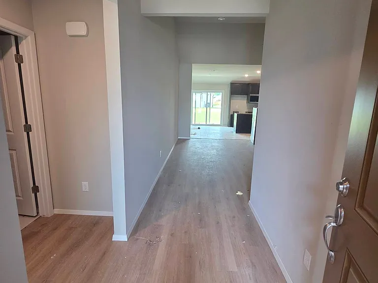3900 W Laredo St — Photo 2