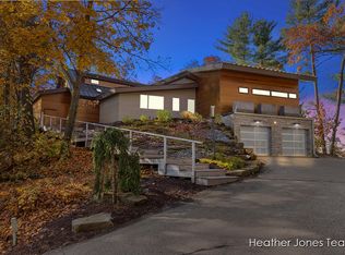 442 E Baldwin Lake Dr, Greenville, MI 48838