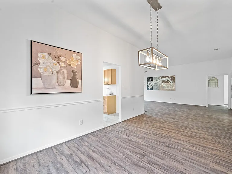 22719 Old Church Ln — Photo 10