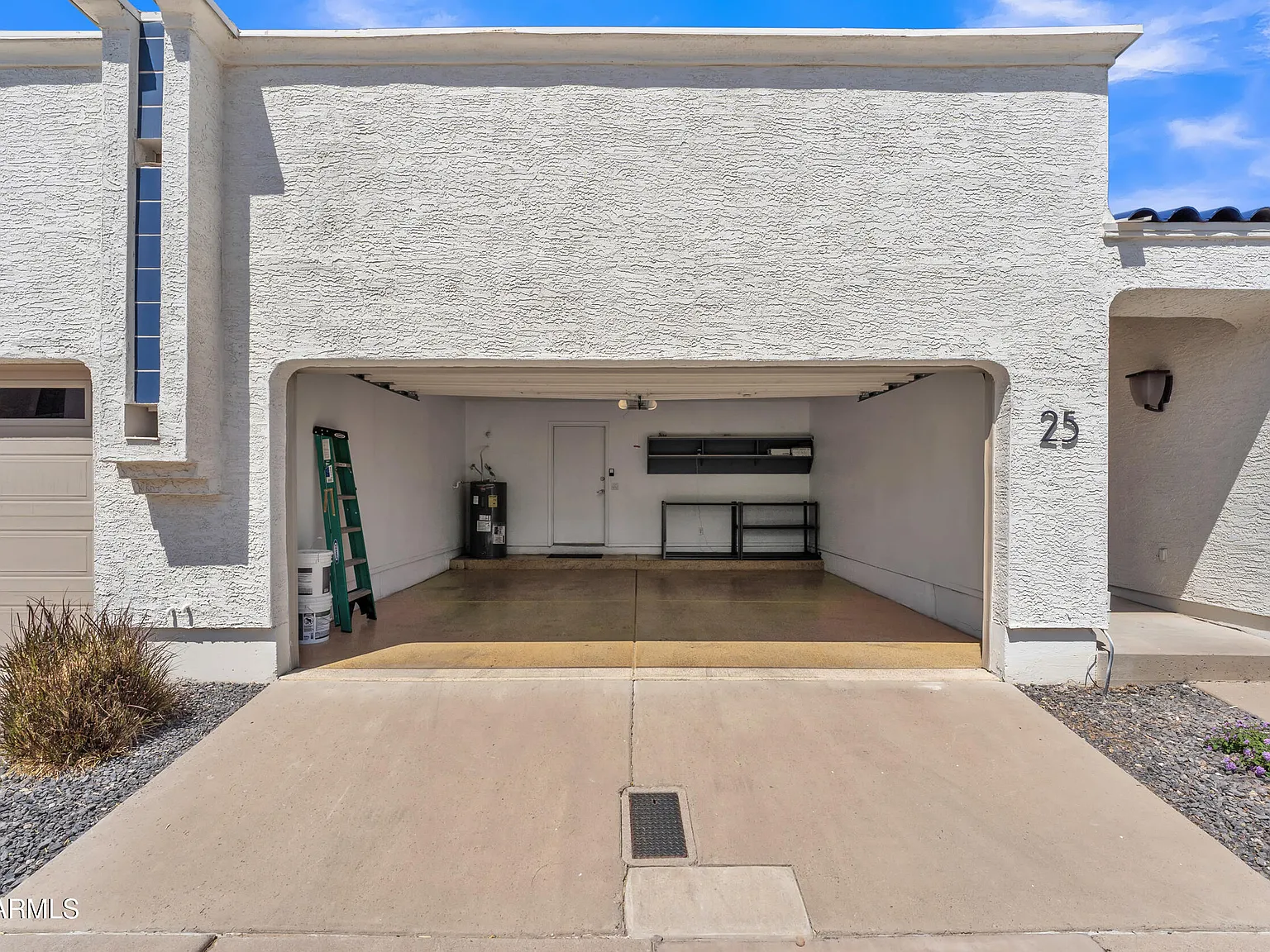 2 bed, 2.0 bath, 1274 sqft, $2,395 — Photo 4
