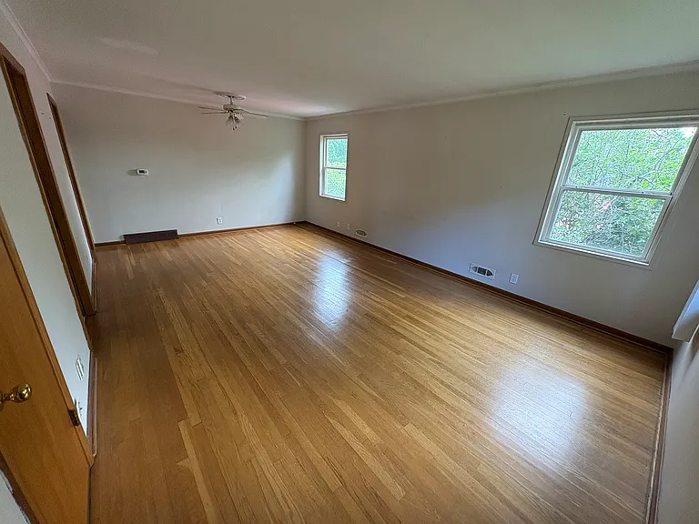 1608 Roxbury Rd #B — Photo 8