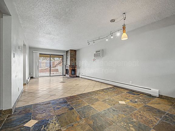 3rd image of 1021 Carr St APT 10