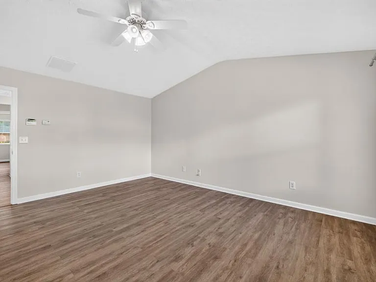 4379 Annlette Dr NW — Photo 32