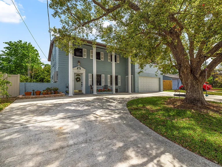 4923 Shetland Ave — Photo 1
