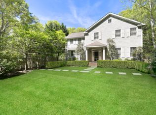 16 Anvil Ct, East Hampton, NY 11937