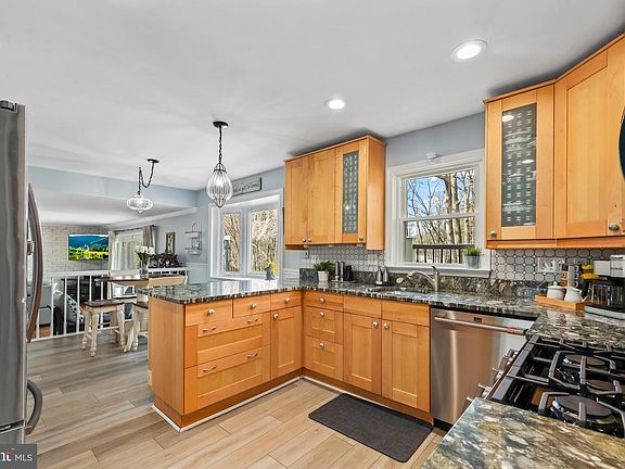 5th image of 5024 Pheasant Ridge Rd