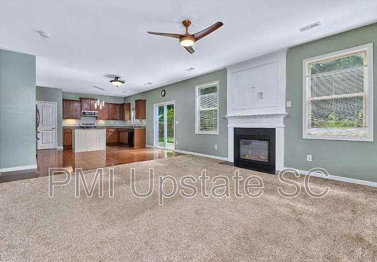 218 Marefair Ln — Photo 6