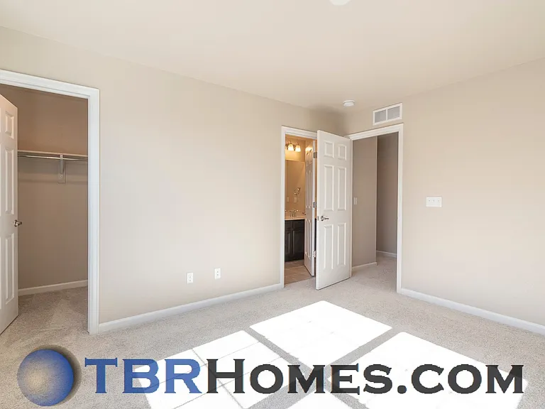 9521 Market Dr — Photo 12