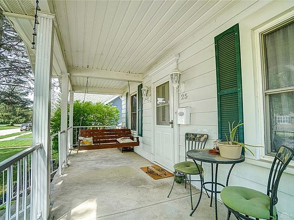 5th image of 25 Mann Ave