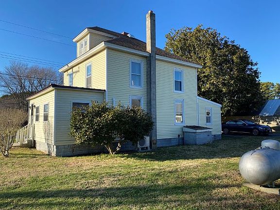 2nd image of 9 Custis St