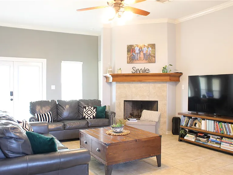8305 Serenity Ct — Photo 4