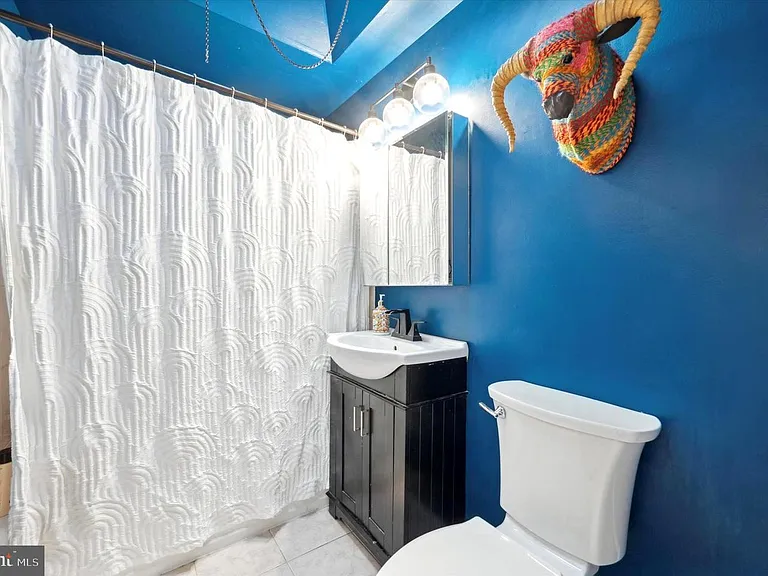 4572 Manayunk Ave — Photo 10