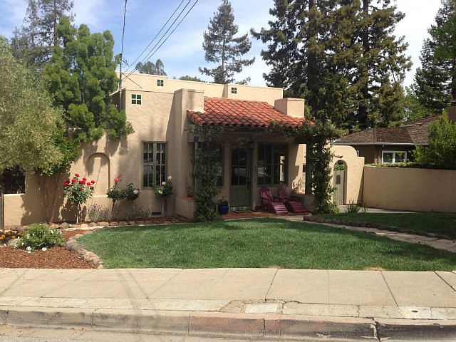 1st image of 387 Johnson Ave