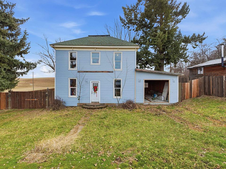 1st image of 305 W Rednour St