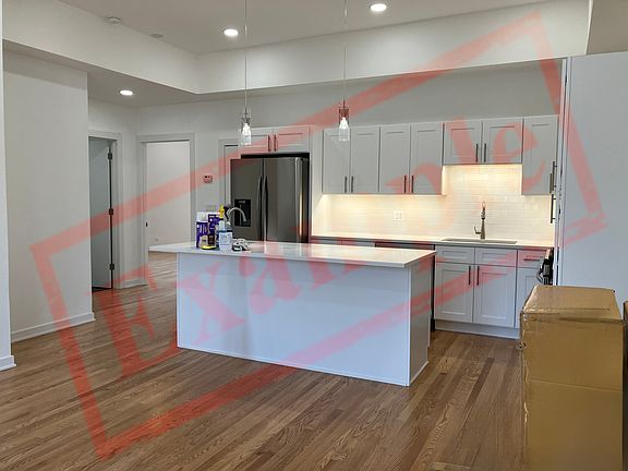 3rd image of 4003 N Damen Ave #3