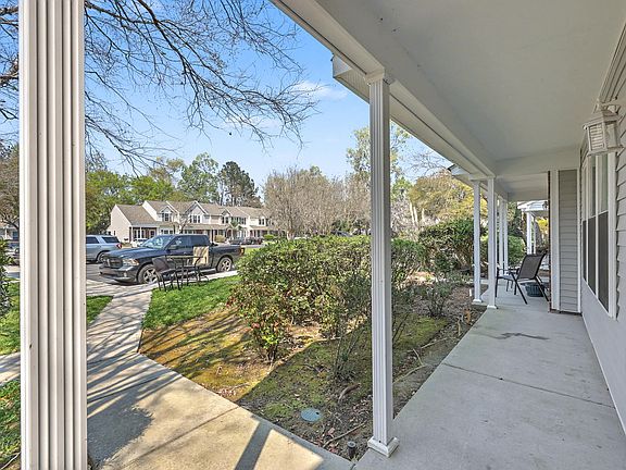 4th image of 8039 Shadow Oak Dr