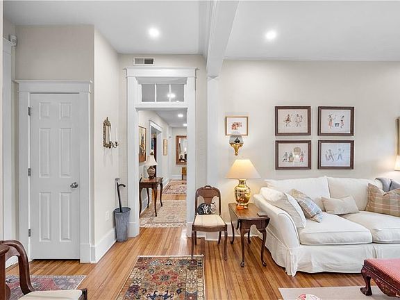 4th image of 912 Matoaka St APT 4