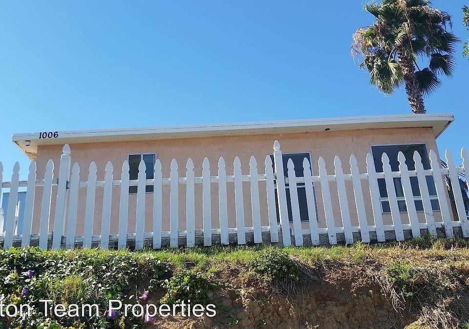 1st image of 1006 Palm Ave #A