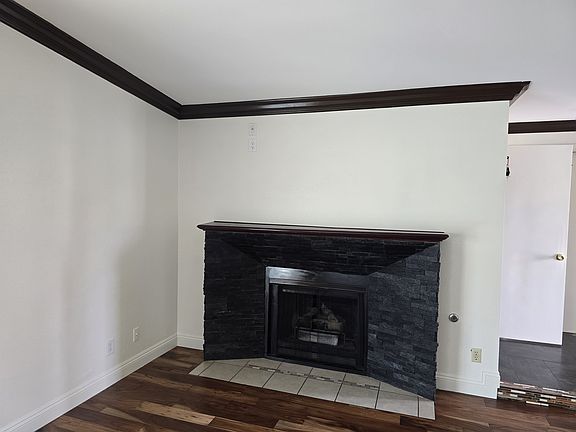 3rd image of 6641 Miragrande Dr