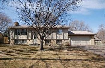 5th image of 3765 Trenton Ln N
