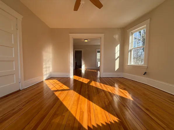 304 Lovell St #2, Worcester, MA 01602