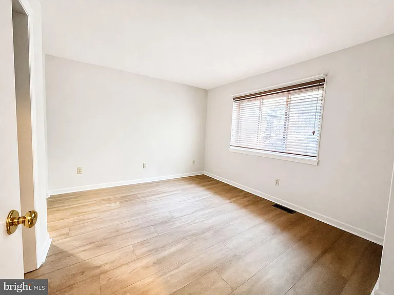 3854B Steppes Ct — Photo 11