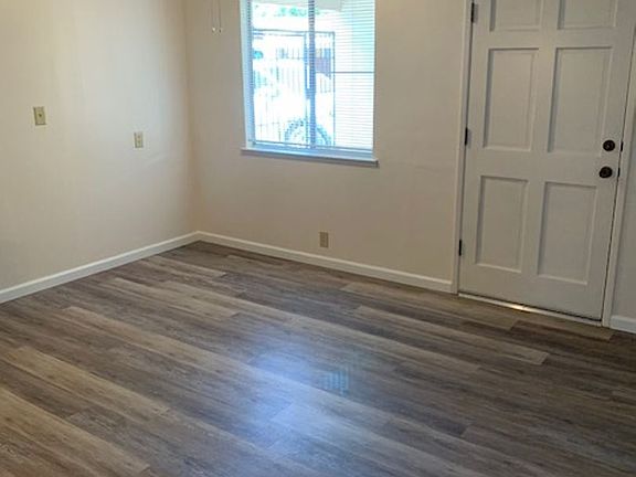 2nd image of 411 S School St #5