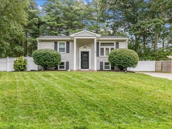 86 Esta Rd, Plymouth, MA 02360