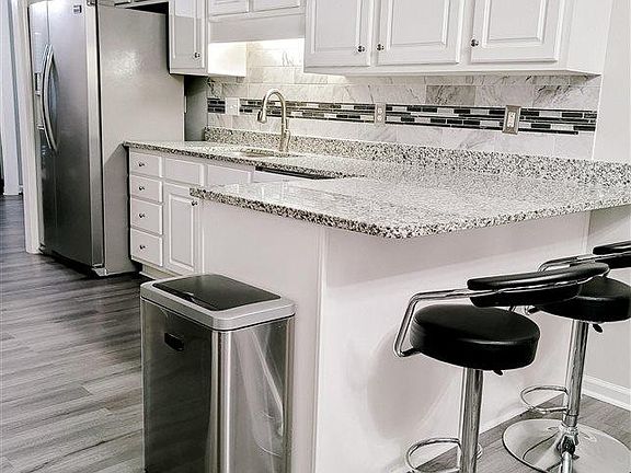5th image of 866 McAllister Dr