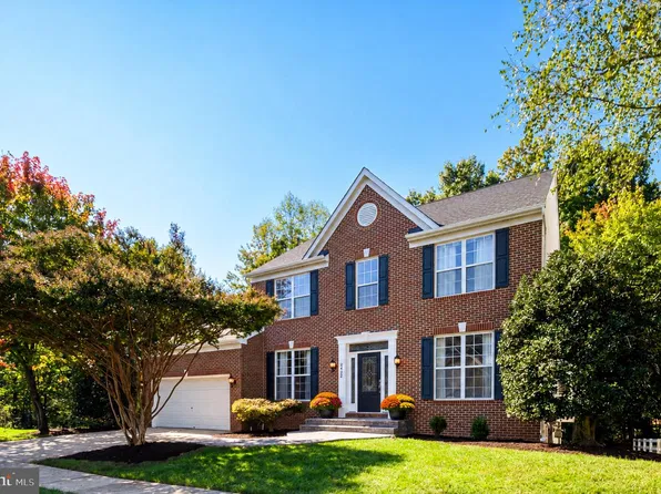 2402 Summershade Ct, Odenton, MD 21113
