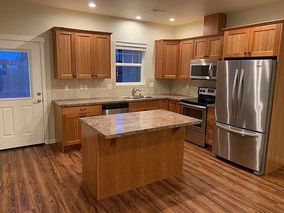Spacious open kitchen