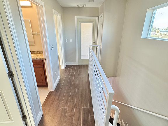3rd image of 14004 Doty Ave APT 108