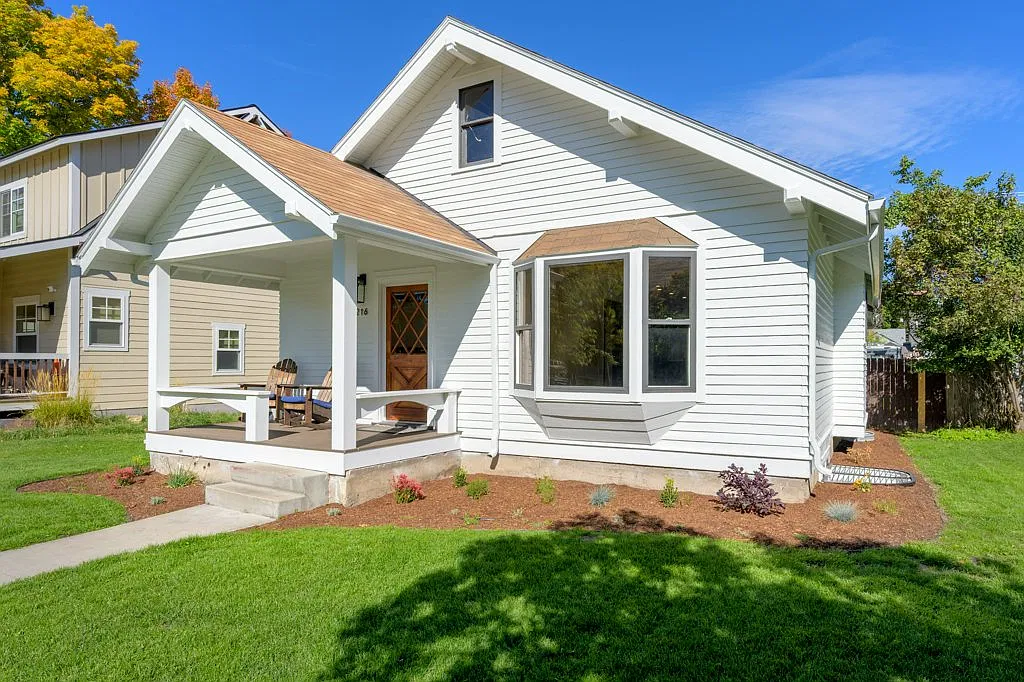 4 bed, 1800 sqft, $3,100 — Photo 3