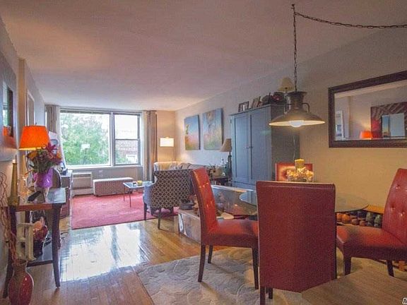 4th image of 5440 Little Neck Pkwy APT 6W