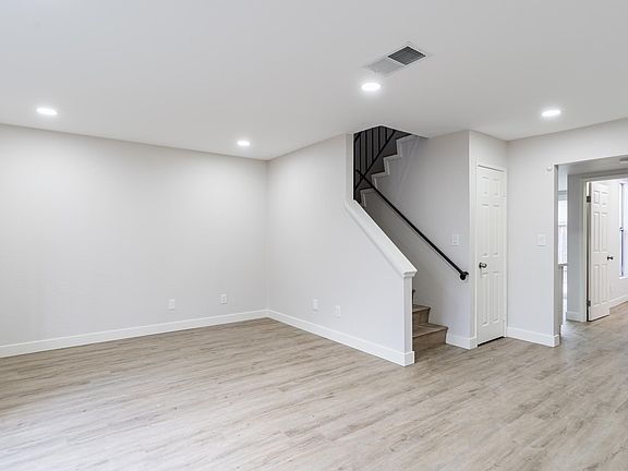 5th image of 4776 Bancroft St APT 4