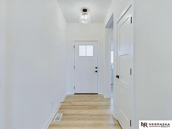 3rd image of 8410 S 179th St