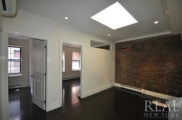 Rented by REAL New York | media 27